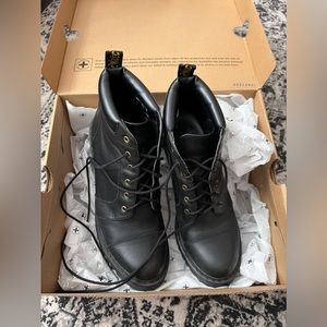 Dr Martens Averil Leather Heeled Ankle Boots size 8